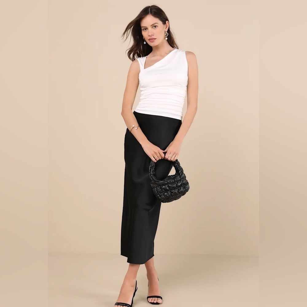Lulus Ikuko Ivory Asymmetrical Ruched Sleeveless Top - Picture 3 of 8